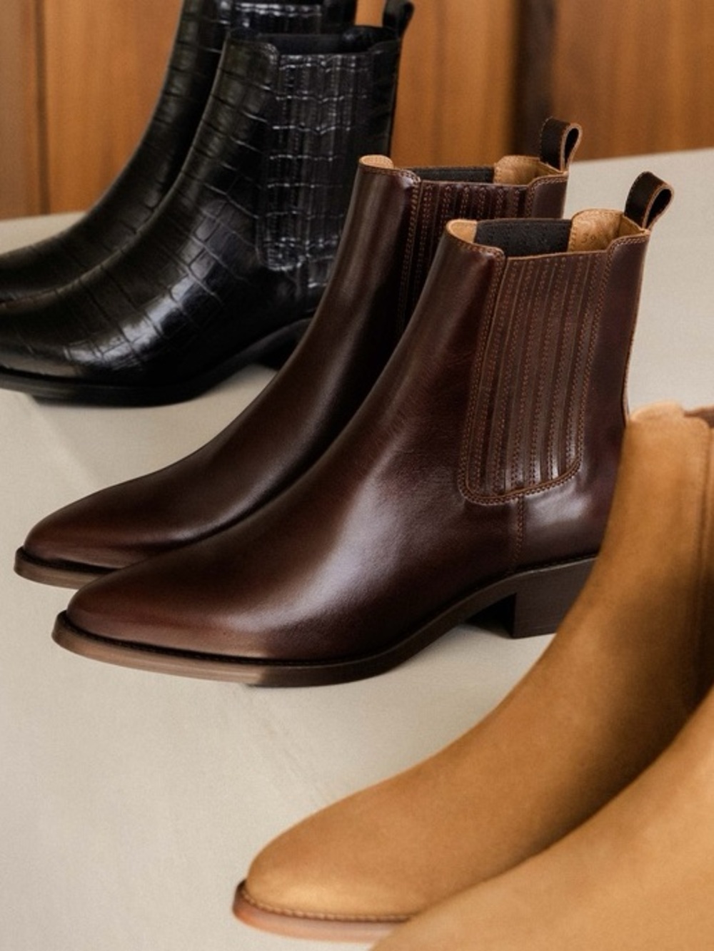 Women's Chelsea Ankle Booties - Brown Leather